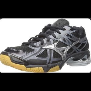 Women’s Mizuno Volleyball Shoes